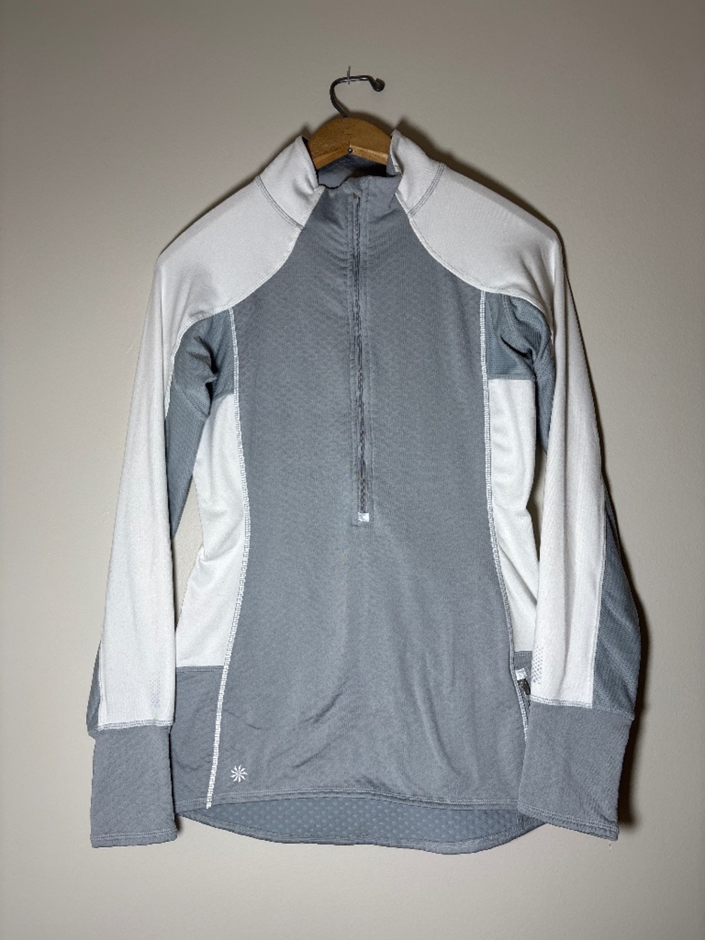Athleta Gray 1/2 zip running jacket